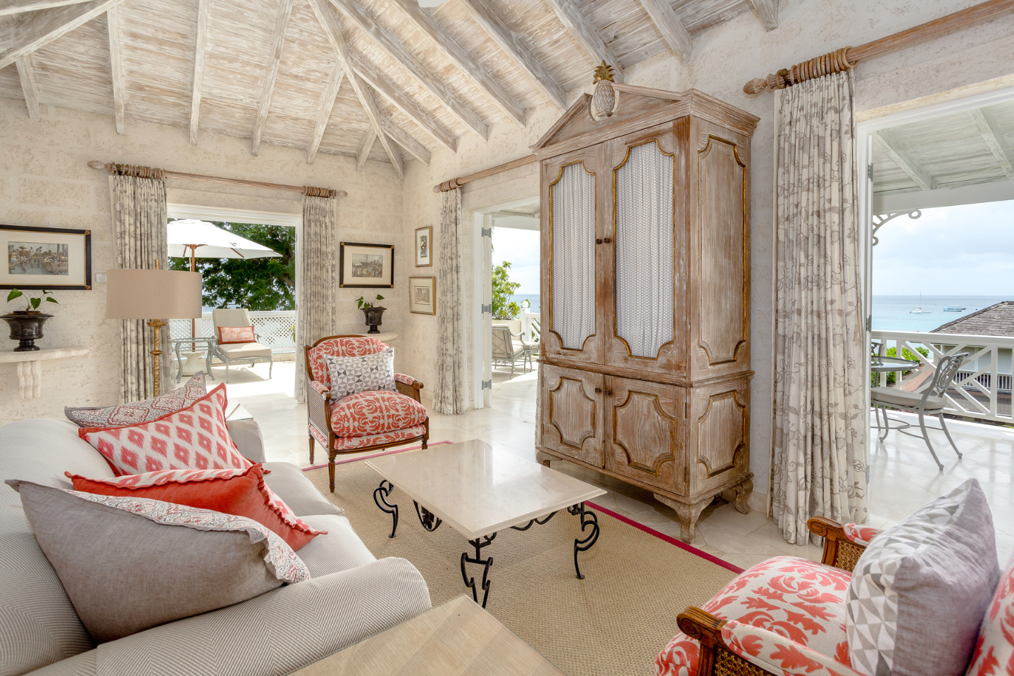 Coral Reef Club - Accommodation